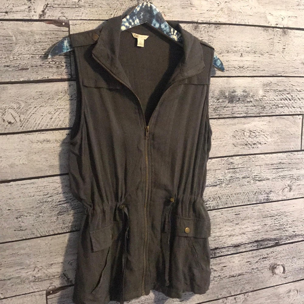 Cato grey vest